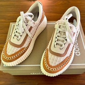 Dolce Vita “Dolen” sneakers in brown multi-woven — women’s size 7.5